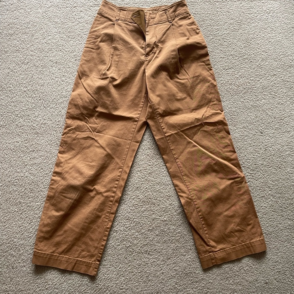 Uniqlo women’s Brown Chinos